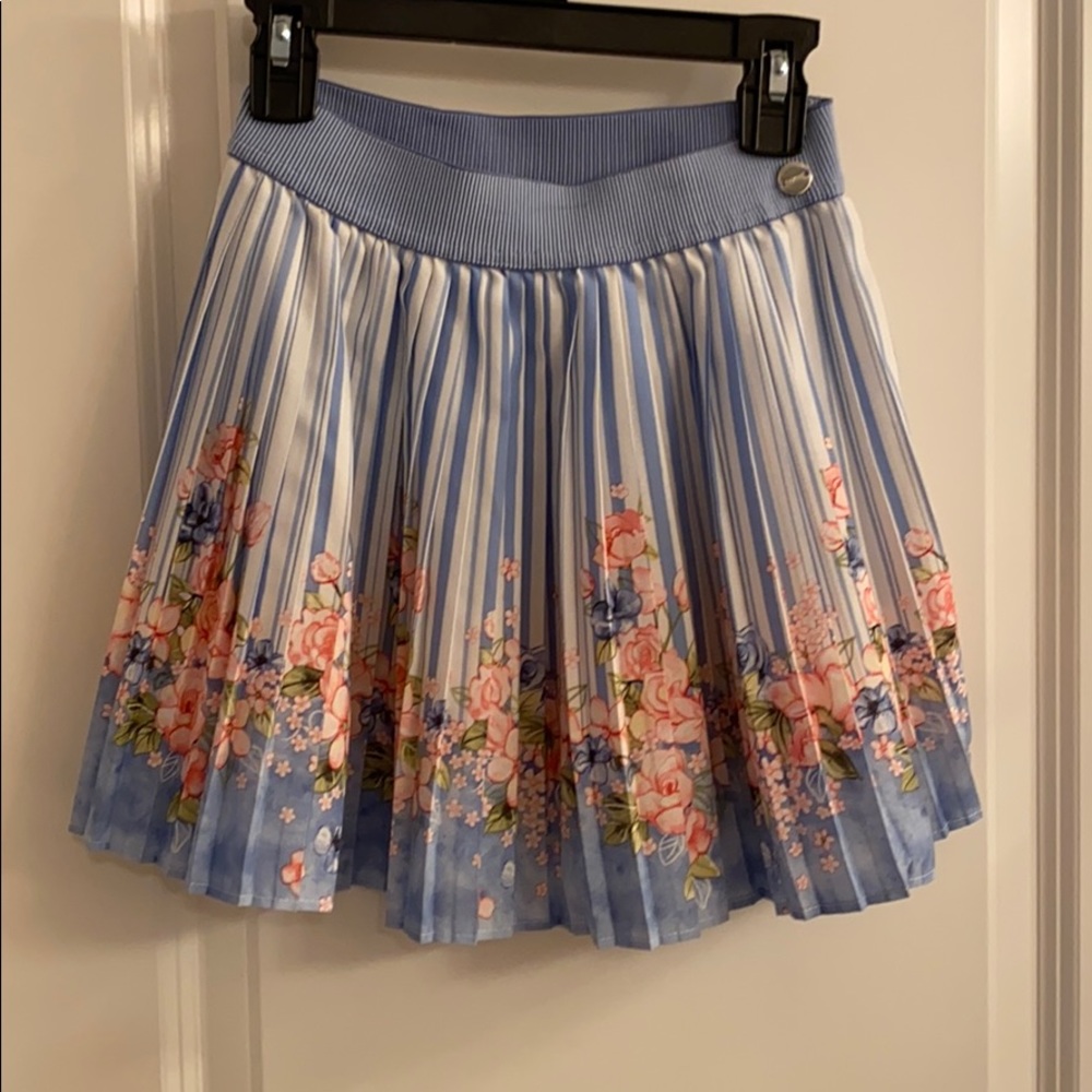 NWOT MAYORAL Pleat skirt